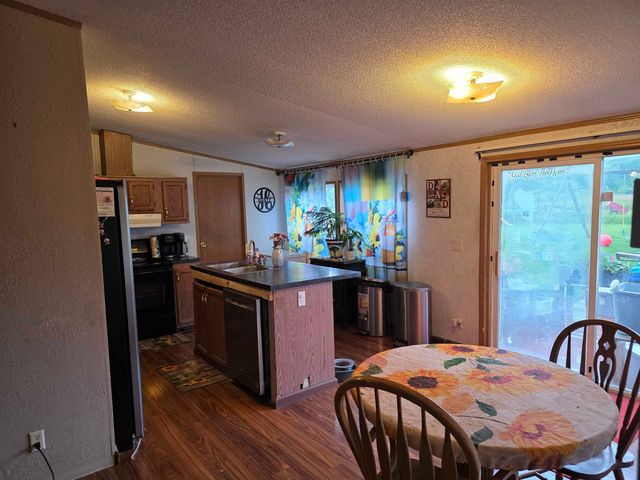 5812 E 100 N, Angola, IN 46703