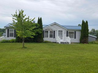 5812 E 100 N, Angola, IN 46703