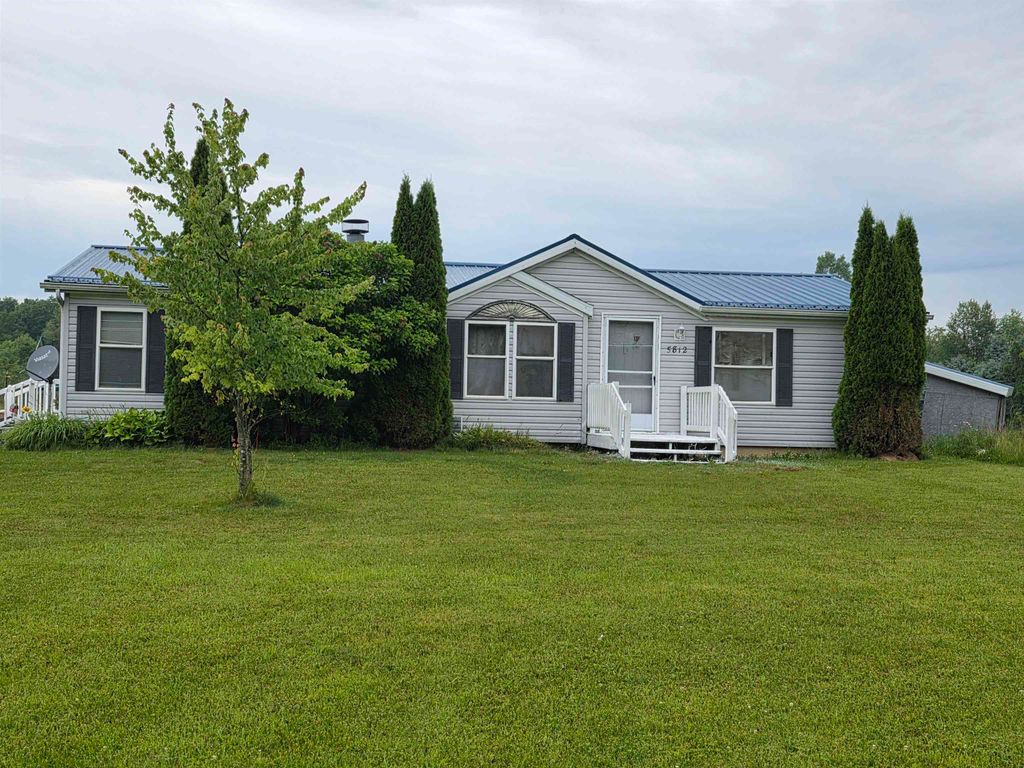 5812 E 100 N, Angola, IN 46703