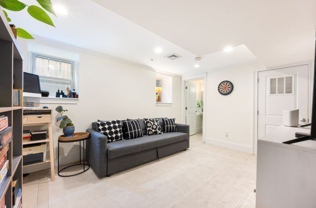 326 Concord Avenue 1, Cambridge, MA 02138