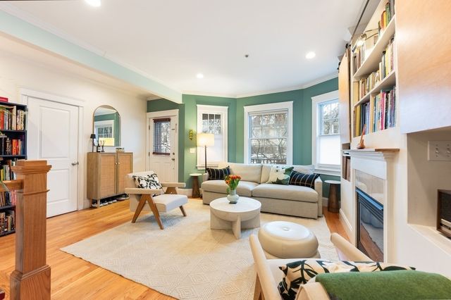 326 Concord Avenue 1, Cambridge, MA 02138