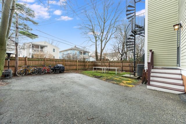 326 Concord Avenue 1, Cambridge, MA 02138