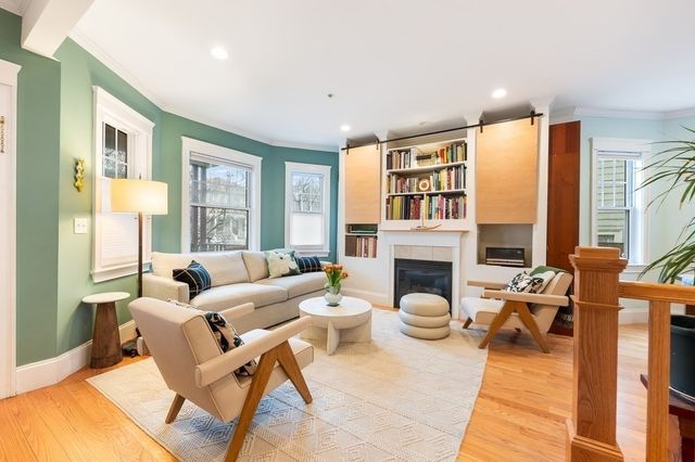 326 Concord Avenue 1, Cambridge, MA 02138