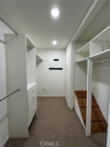 729 La Grange, Newbury Park (thousand Oaks), CA 91320