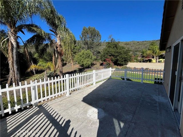 729 La Grange, Newbury Park (thousand Oaks), CA 91320