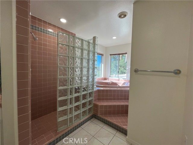 729 La Grange, Newbury Park (thousand Oaks), CA 91320