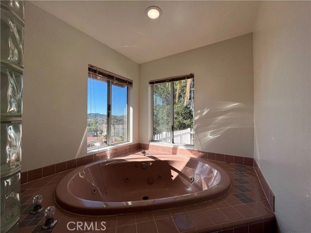 729 La Grange, Newbury Park (thousand Oaks), CA 91320