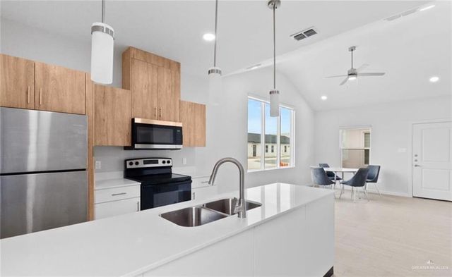 3506 Valeria Lane 4, Weslaco, TX 78596