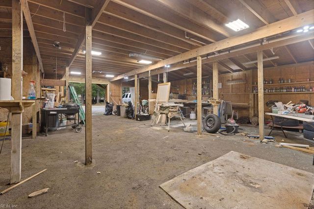 27 Crystal ST, Gates, NC 27937