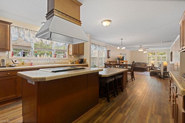 27 Crystal ST, Gates, NC 27937