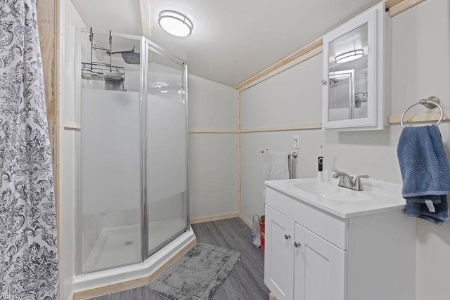 27 Crystal ST, Gates, NC 27937