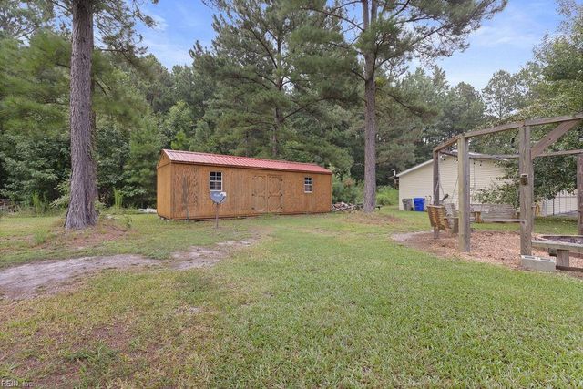 27 Crystal ST, Gates, NC 27937