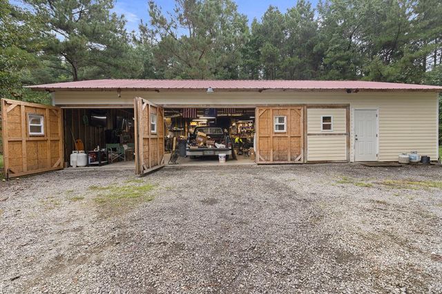 27 Crystal ST, Gates, NC 27937