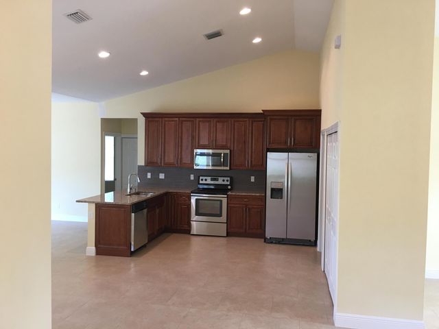 5866 NW Mesa Circle, Port St. Lucie, Port St Lucie, FL 34986