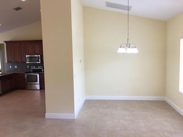 5866 NW Mesa Circle, Port St. Lucie, Port St Lucie, FL 34986
