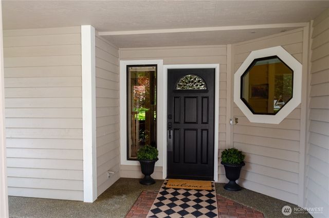 1511 11th Lane, Fox Island, WA 98333