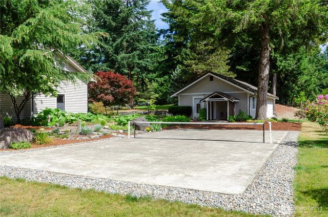 1511 11th Lane, Fox Island, WA 98333