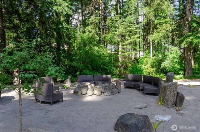 1511 11th Lane, Fox Island, WA 98333