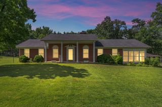 5347 Shady Grove Rd, Morrison, TN 37357
