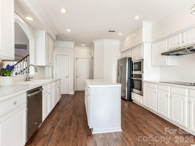 429 Eberle Way, Matthews, NC 28105