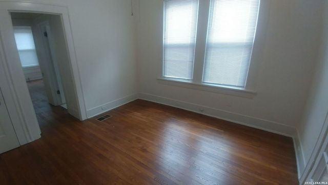 411 W Mistletoe Ave, San Antonio, TX 78212