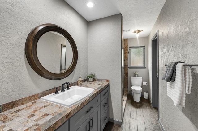 622 S Rivershire Drive, Conroe, TX 77304