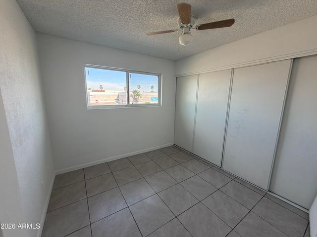 7602 W COLLEGE Drive, Phoenix, AZ 85033