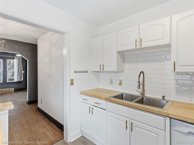 2840 Horton Street, Ferndale, MI 48220