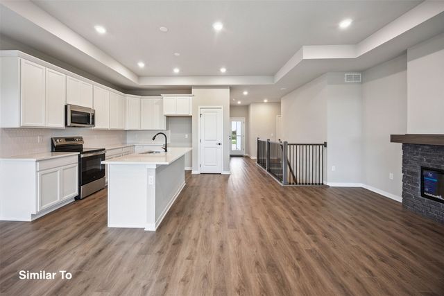 1513 Garland Avenue, Norwalk, IA 50211