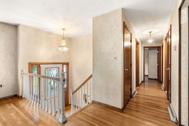 27 Charme Rd, Tewksbury, MA 01876
