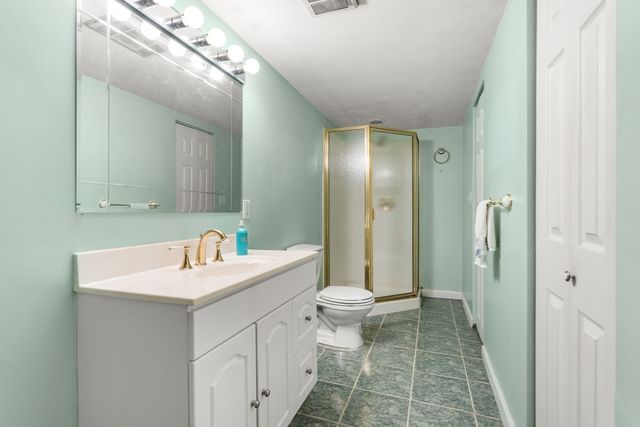 27 Charme Rd, Tewksbury, MA 01876