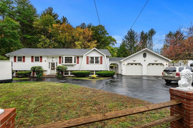 27 Charme Rd, Tewksbury, MA 01876