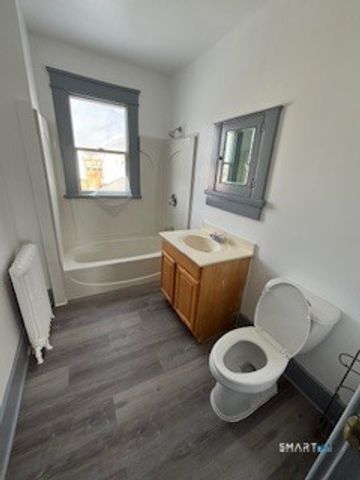 14 Guilfoile Street 2, Waterbury, CT 06708