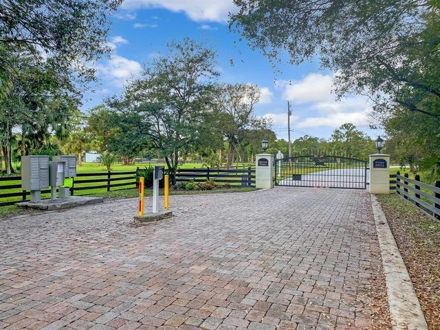 18363 Island Oak Avenue, Jupiter, FL 33478
