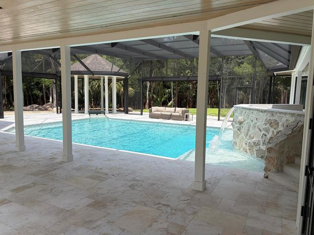 18363 Island Oak Avenue, Jupiter, FL 33478