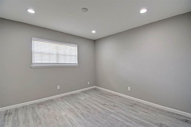 1104 W Tri Oaks Lane 119, Houston, TX 77043