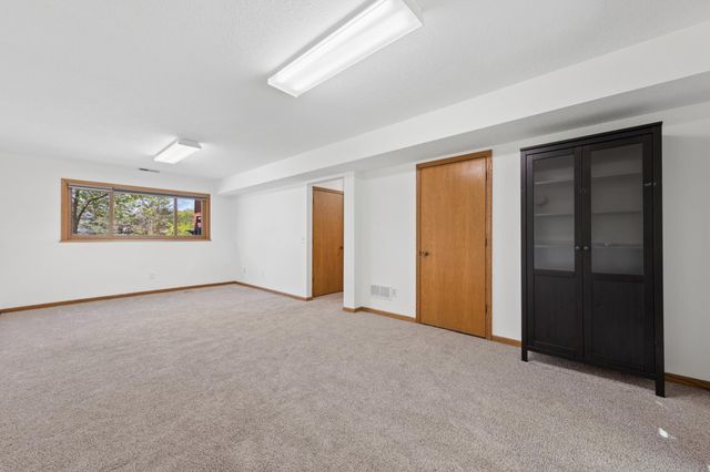 18869 Dodge Street NW, Elk River, MN 55330