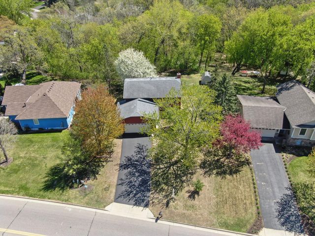 18869 Dodge Street NW, Elk River, MN 55330