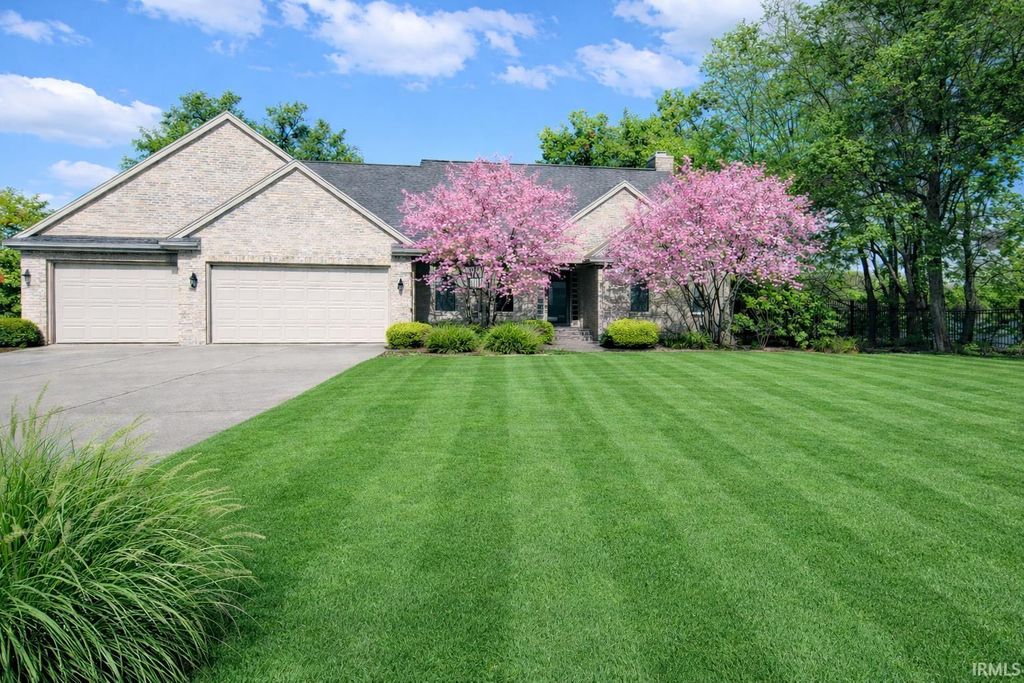 4320 Cottage Avenue, Mishawaka, IN 46544