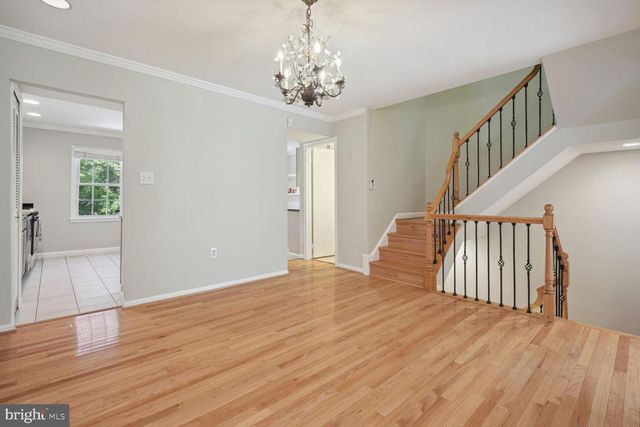 6412 NEEDLE LEAF DR, Rockville, MD 20852