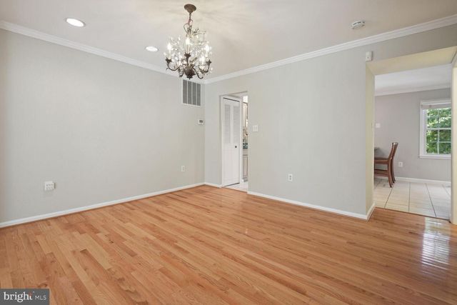 6412 NEEDLE LEAF DR, Rockville, MD 20852