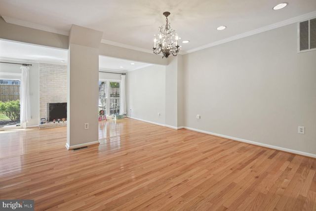 6412 NEEDLE LEAF DR, Rockville, MD 20852