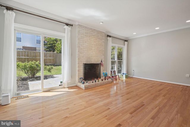 6412 NEEDLE LEAF DR, Rockville, MD 20852