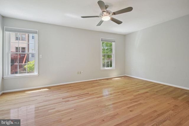 6412 NEEDLE LEAF DR, Rockville, MD 20852