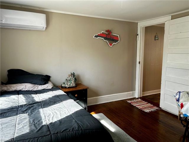 1408 Essex Place, Lenoir, NC 28645