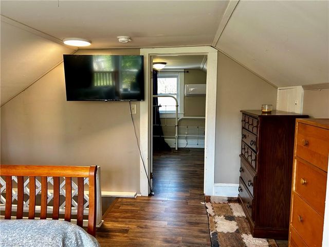 1408 Essex Place, Lenoir, NC 28645