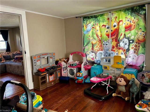 1408 Essex Place, Lenoir, NC 28645