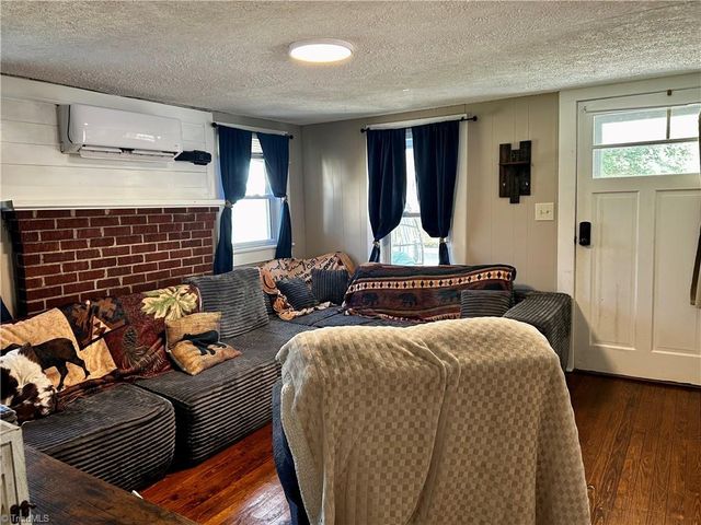 1408 Essex Place, Lenoir, NC 28645