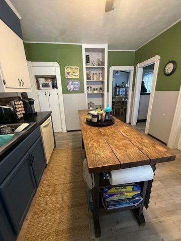 31-33 Suffolk St, Springfield, MA 01109