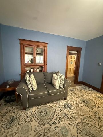 31-33 Suffolk St, Springfield, MA 01109